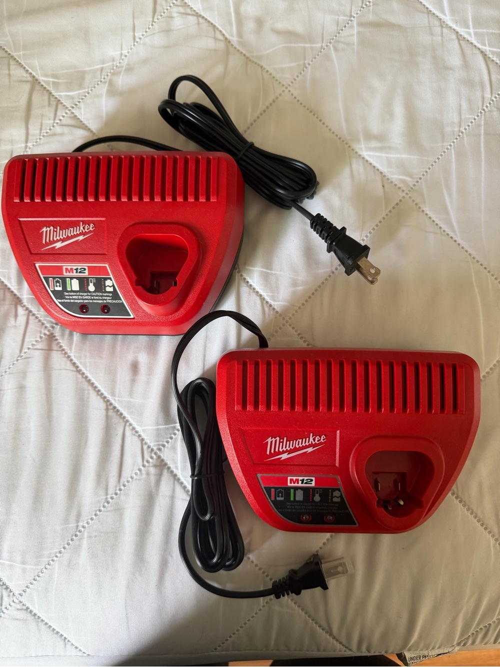 Milwaukee M12 Charger